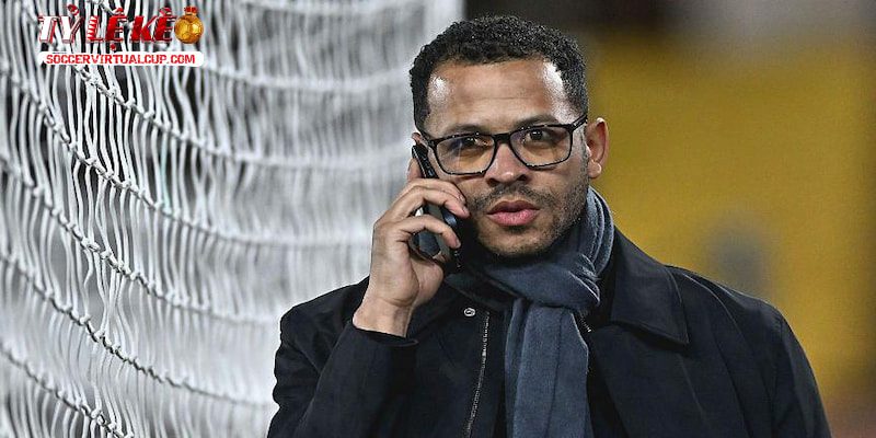 Trận gặp Charlton là cơ hội lý tưởng để thuyền trưởng người Anh gây ấn tượng